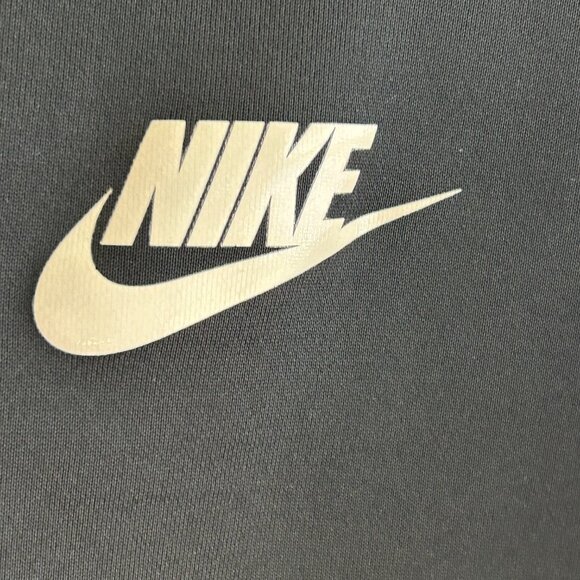 Nike Zip up Jacket, Women’s Jr Size XL in Black and White - Picture 4 of 9